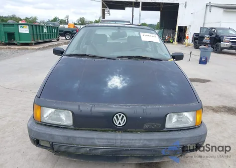 1993 Volkswagen Passat Glx z USA, uszkodzony, nr VIN WVWJD4313PE090097